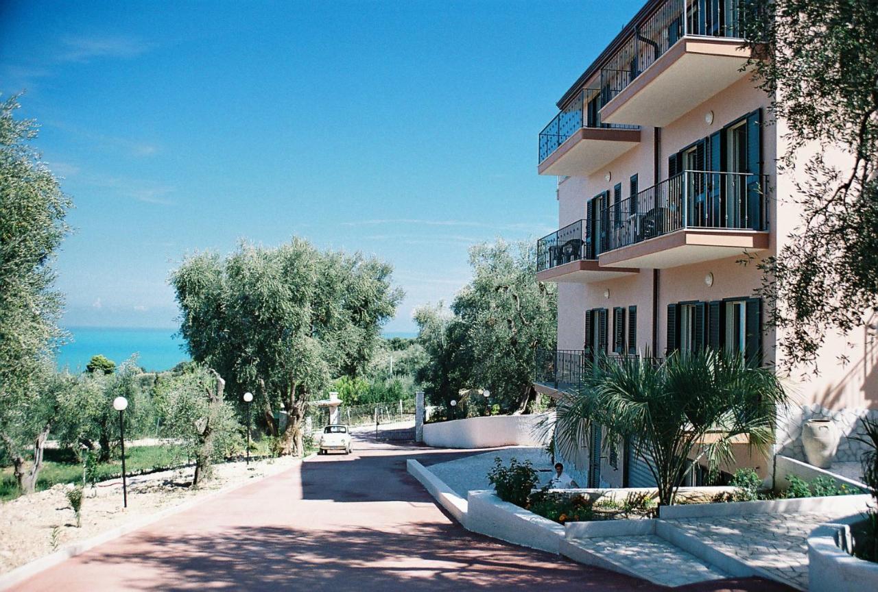 Residence La Cappella Del Convento Rodi Garganico Luaran gambar